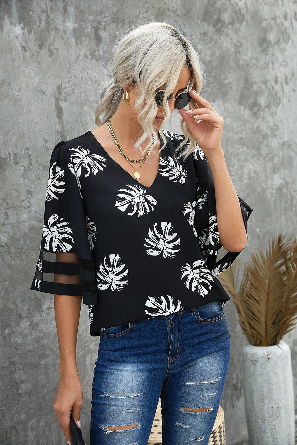 Botanical Print V-Neck Puff Sleeve Blouse